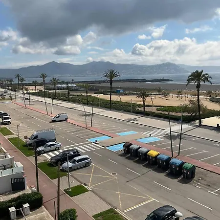 Awaydays En La 4a Planta Vista Mar * Empuriabrava